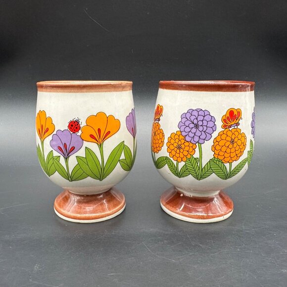 Vintage 1970s Floral Pedestal Mugs Set Of 2 Flower Power Ladybug Coffee Cups - Picture 3 of 10
